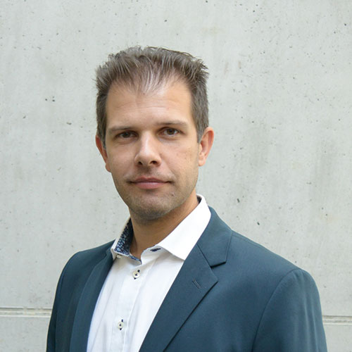 portrait-mario-situm